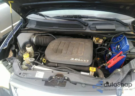 2013 Chrysler Town & Country Touring z USA, uszkodzony, nr VIN 2C4RC1BG5DR659623